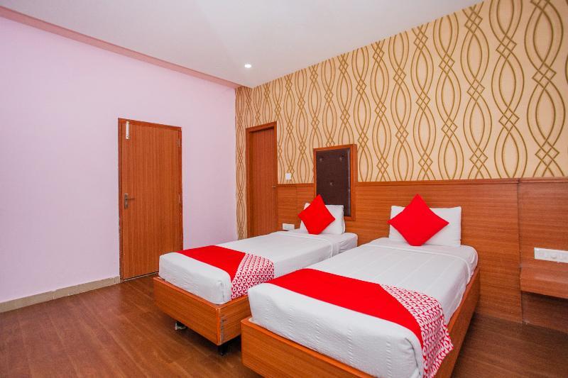 Oyo 6960 Kengeri Hotel Bangalore Buitenkant foto